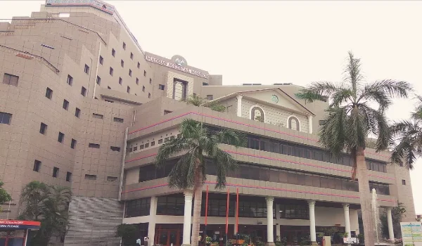 Featured Image of Madras Medical Mission